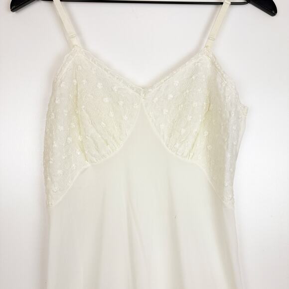 Vintage 1950s Luxite by Holeproof Nylon Slip Dress Nylon Cream - Size 34 - Picture 3 of 10